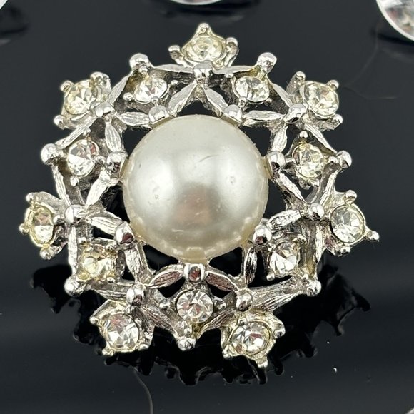 1960' Sarah Coventry Snowflake Brooch - Picture 2 of 3